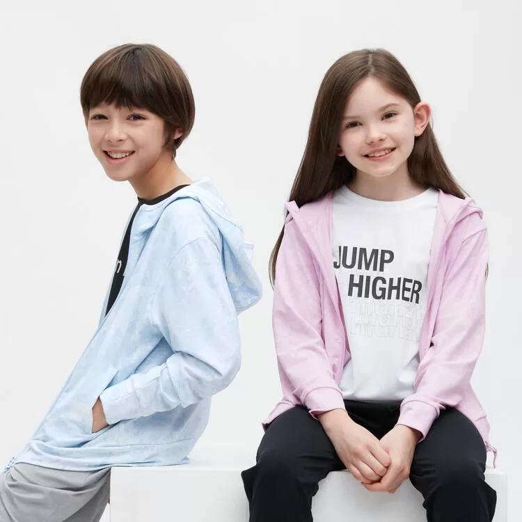 Uniqlo Airism UV Protection Mesh Kids Hoodie Light Blue Uniqlo Airism UV Protection Mesh Kids Hoodie Light Blue