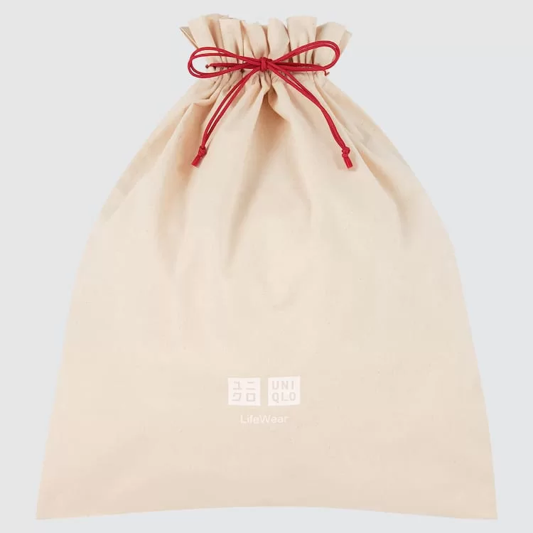 Uniqlo Gift Bags (2021 Season) Men White Uniqlo Gift Bags (2021 Season) Men White
