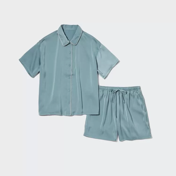 Uniqlo Satin Short Sleeved Women’s Homewear Green Uniqlo Satin Short Sleeved Women’s Homewear Green