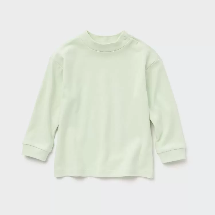 Uniqlo Soft Touch Cotton Mock Neck Long Sleeved Baby T-Shirt Light Green Uniqlo Soft Touch Cotton Mock Neck Long Sleeved Baby T-Shirt Light Green