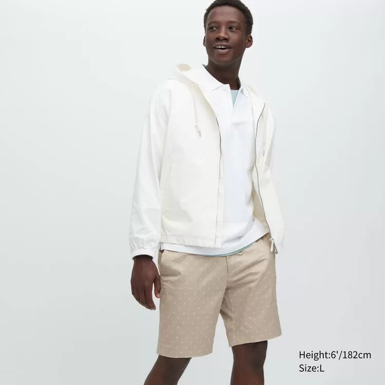 Uniqlo Stretch Slim Fit Shorts Men Beige-OAZ964758